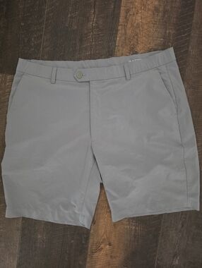 G/FORE Men’s Golf Shorts Gray Performance Stretch Flat Front Size 38